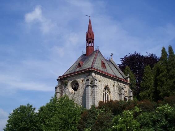 Soubor:Kaplica cmentarna w chvalkovicach (Czechy) 3.JPG – Wikipedie