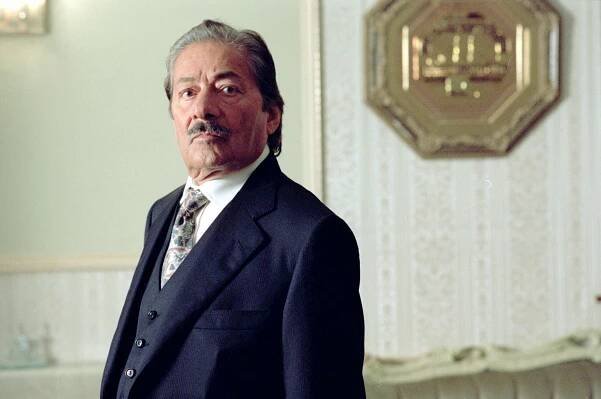 Saeed Jaffrey - Případy inspektora Lynleyho: Pád až dolů - Z filmu