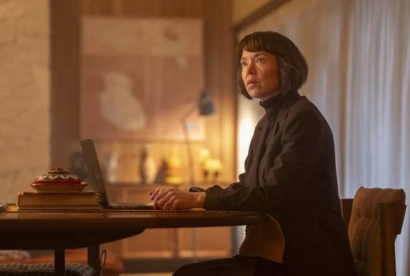 Anna Maxwell Martin as Lucy in 'Ludwig' Season 1