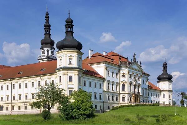 Žena chce stavět v památkové zóně. Úřad je proti, ombudsman za ní stojí