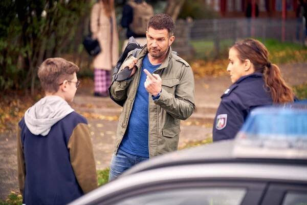 Der Lehrer - Mit wie viel L schreibt man Bullshit? - Z filmu - Simon Böer