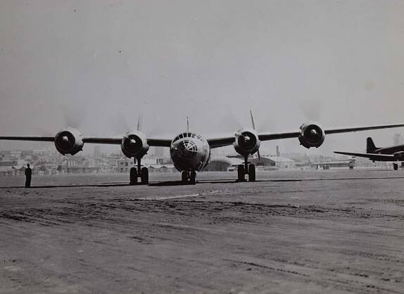 b-32 test flight