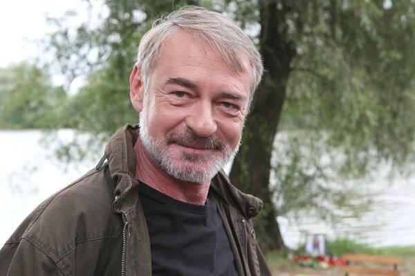 Jiří Dvořák: Holky se mi líbily, milostné dopisy jsem psal. Maily jsou problém