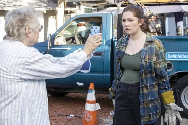 Emma Kenney - Actress