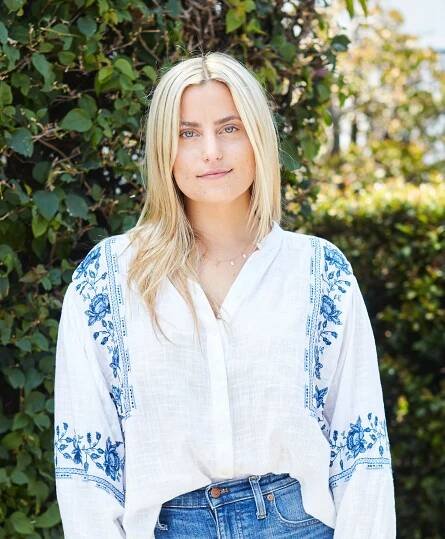 It's Jess' 6 Year Workaversary And Here Are The 6 Biggest Things She's Learned So Far (+ A Never-Been-Told Story) - Emily