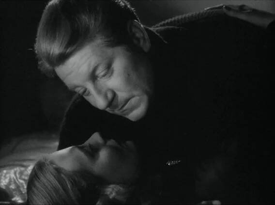 Michèle Morgan and Jean Gabin in Remorques (1941)