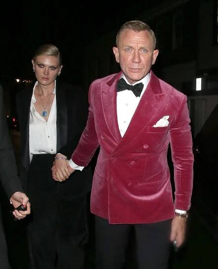 Jeho manželka na premiéru poslední bondovky nedorazila: Kdo je blondýnka, s níž Daniel Craig opouštěl after party?