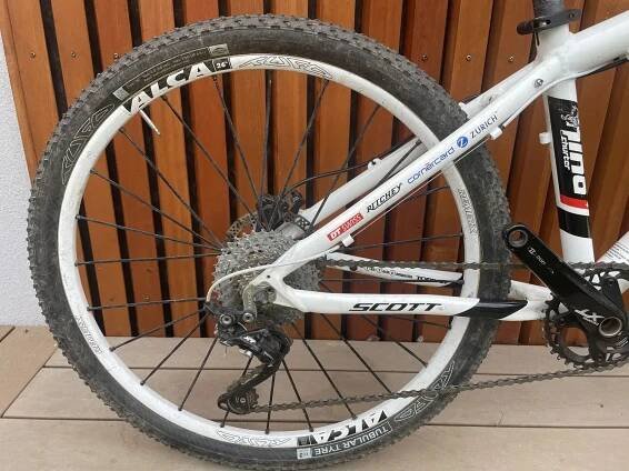 Scott 26’ za 6 000 Kč
