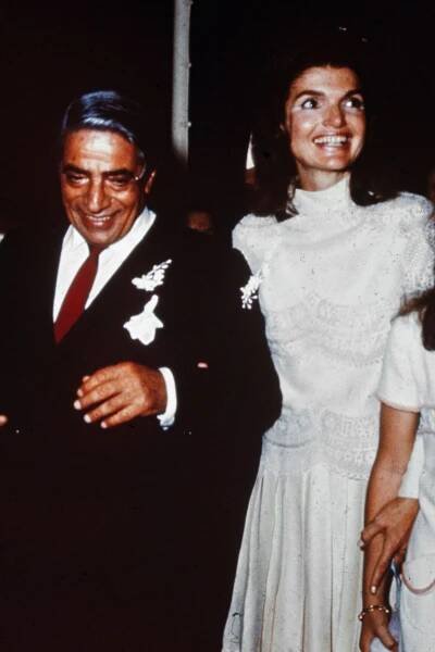 The Story Behind Jackie O’s “Groundbreaking” Valentino Wedding Dress for Her Second Marriage to Aristotle Onassis