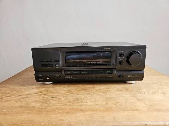 TECHNICS SA-GX690 AV STEREO RECEIVER 2X100W 4Ω BEZ DÁLKOVÉHO OVLÁDÁNÍ - TV, audio, video