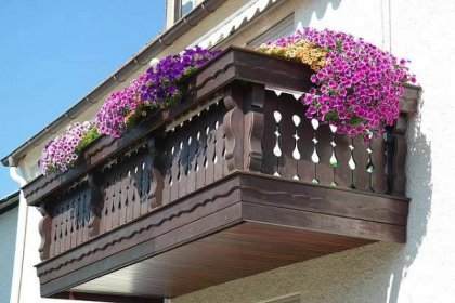 8 inspirativních balkonů a teras, které vám vyrazí dech