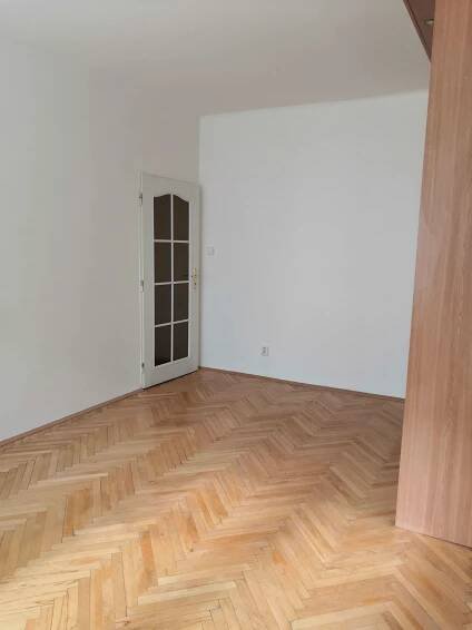 Prodej nemovitosti Praha - Záběhlice - Nabízíme byt po rekonstrukci o velikosti 57m2