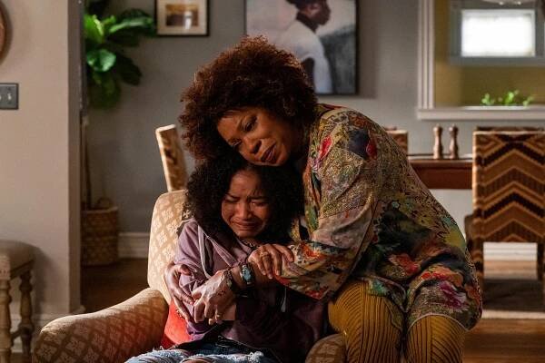 Equalizer - Zúčtování - Z filmu - Laya DeLeon Hayes, Lorraine Toussaint
