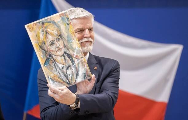 Nemá smysl dráždit hada bosou nohou, řekl Pavel studentům k návštěvě Tchaj-wanu