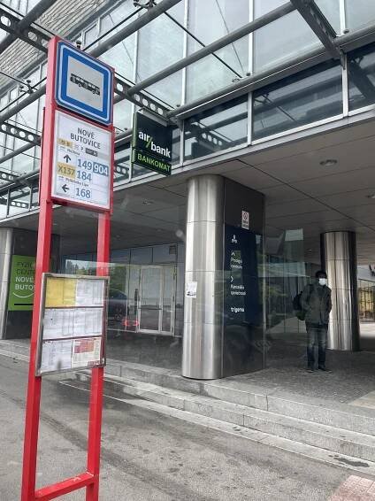 Fotogalerie • Nové Butovice (Zastávka autobusu, stanice metra B) • Mapy.com