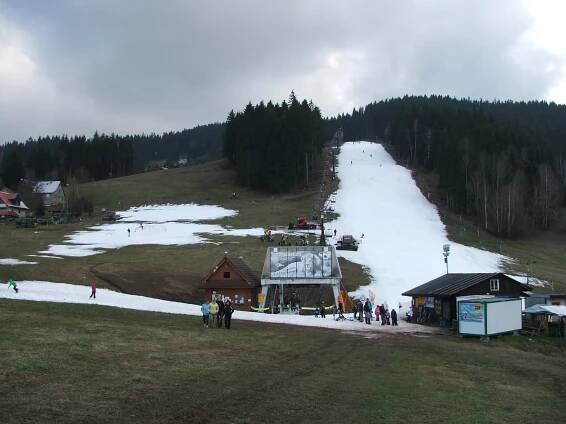 Aktualizace: Dne 7.1.2014 provoz sedačky od 8.30 do 12.00 hod.,podmínky omezené!