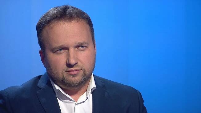 Kabinet finalizuje pomoc samoživitelkám, řekl Jurečka. S odboráři z úřadů práce se sejde v úterý