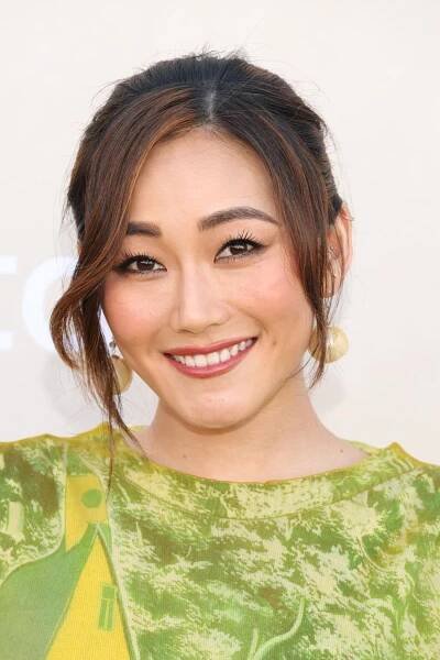Karen Fukuhara - Smile, Skin, Lip, Chin, Hairstyle, Eyebr...
