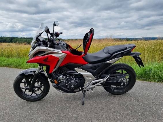 Honda NC750X (2021)