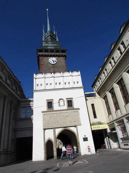 Pardubická "Zelená brána" - Pevnost, opevnění