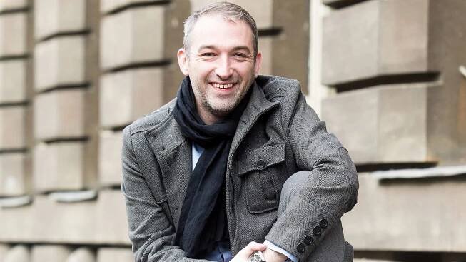 Herec Denny Ratajský: Kroj nevnímám jako přežitek, cítím se v něm dobře - Novinky