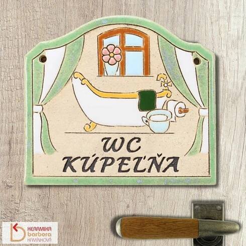 Keramická cedulka na dveře koupelny s WC, vanou a umyvadlem. Zelené provedení, nápis ve slovenštině.