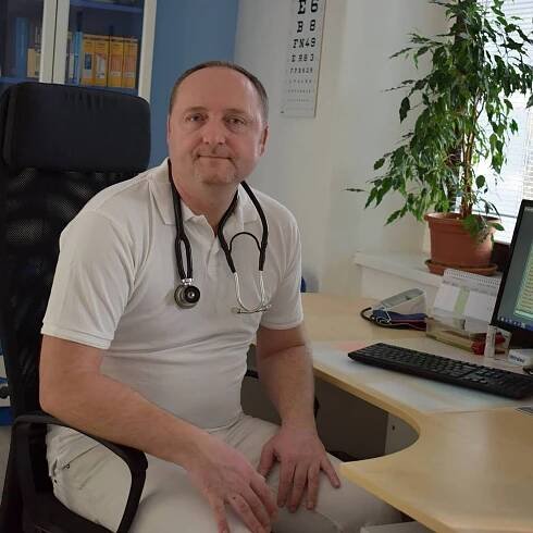 MUDr. Petr Michal vedoucí lékař, jednatel – MUDr. Petr Michal mladší