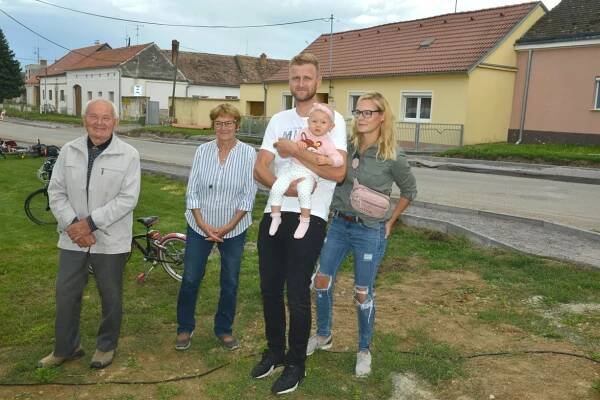 Oficiální stránky obec Práče - Otevírání školní tělocvičny