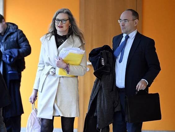 Dezinformátoři se v Česku snaží vyhrotit situaci mezi Romy a Ukrajinci, varuje vnitro