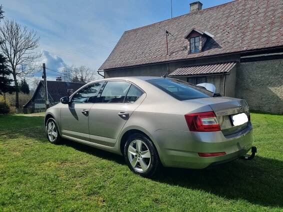 Bazar: prodej Škoda Octavia 3. generace, 1.6 TDI, ojeté, rok 2014, barva žlutá - Portál řidiče