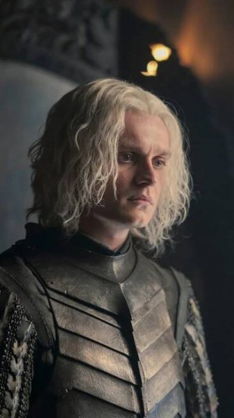 House of the Dragon’s Tom Glynn-Carney Thinks King Aegon Is a “Tragic Case”