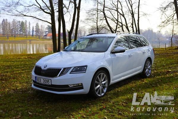 Škoda Octavia combi bílá | LAkaravany
