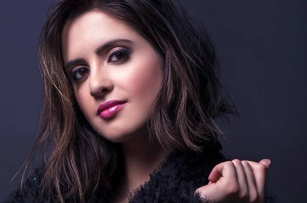 Laura Marano Signs Warner Bros Records Deal