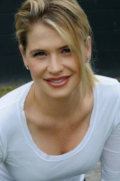 Kristy Swanson | Celebrity pictures