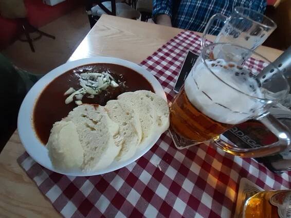 Recenze - Restaurace U Cafourků • Mapy.com