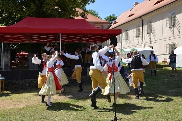 VIDEO, FOTO: Kolečtí si užili jedenáctý ročník Medové pouti