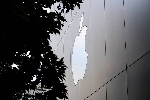 Apple Home Hub Detailed: Apple Intelligence, HomeOS, Square iPad-Like Design