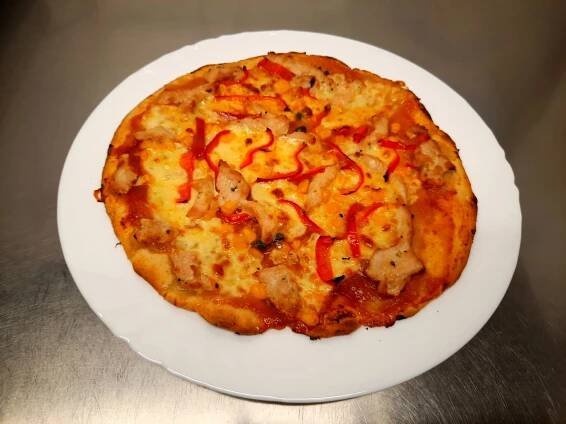Pizza - recept na klasické těsto a základ