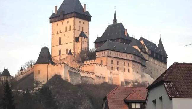Stodola -  Statni Hrad Karlstejn - Karlštejn