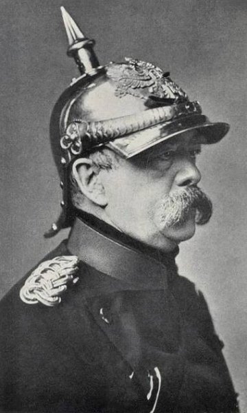 Datei:Bismarck pickelhaube.jpg – Wikipedia