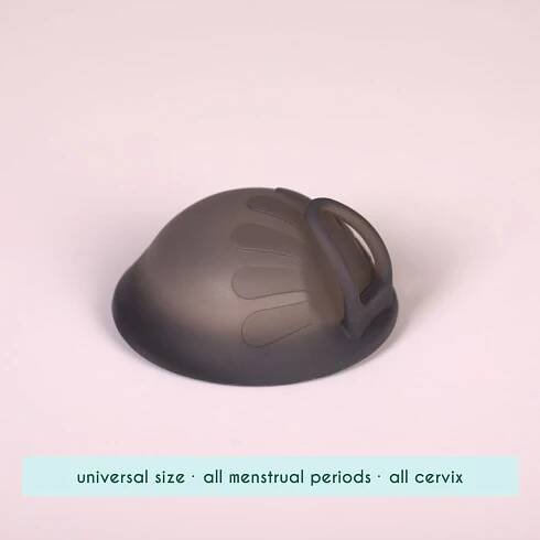 Menstruační disk one size – umožňuje pohlavní styk, černý, Femi.Eko