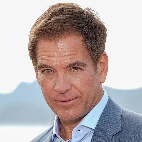 Michael Weatherly pokes fun at Tony DiNozzo as he posts from mystery location