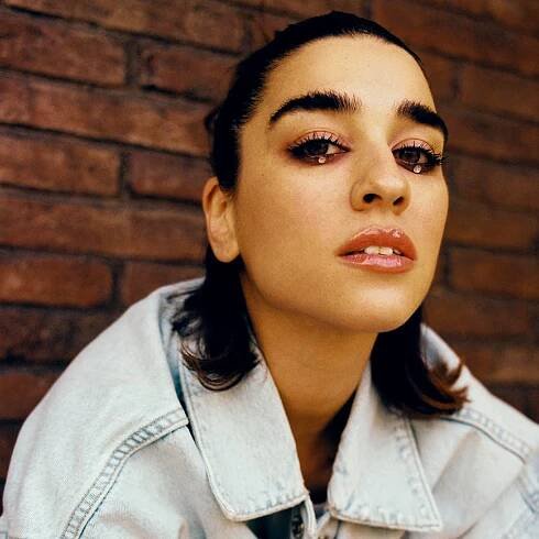 Simona Tabasco Brings the Heat to The White Lotus's Second Season