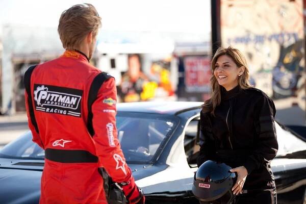 Necessary Roughness - Spinning Out - Z filmu - Callie Thorne