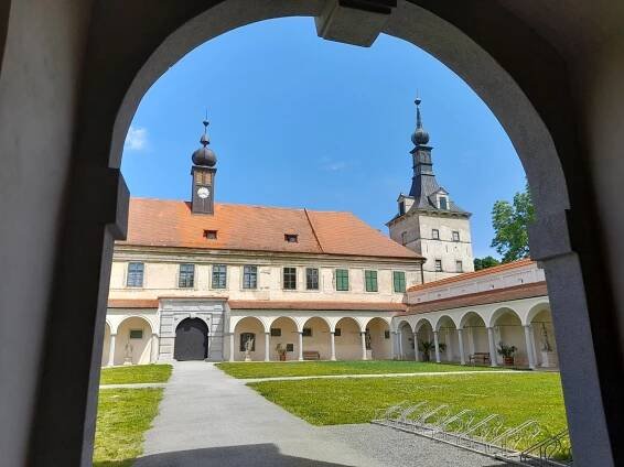 Nová sezona na hradech a zámcích: Lidé se vydají i po stopách Kingdom Come