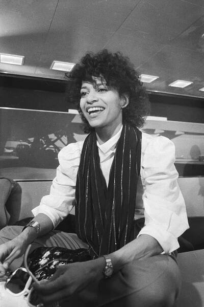 Debbie Allen – Wikipedia
