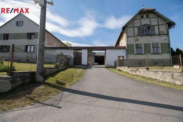 Prodej rodinného domu 150 m2, pozemek 30.000 m2 ve Fulnek - Jílovci | Reality.iDNES.cz 