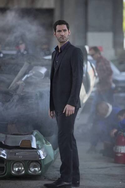 Lucifer - Pilot (S01E01) (2016)
