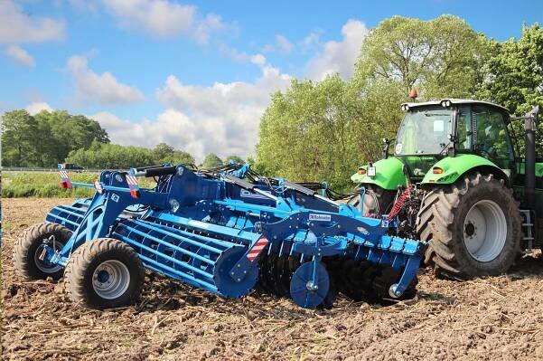Maszyny Rolmako – interaktywna prezentacja sprzętu | Rolmako Agricultural Machinery 