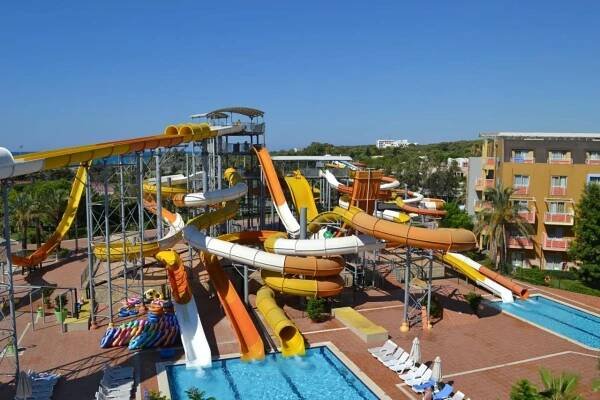 Aqi Pegasos World Hotel 4*